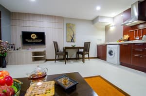 thumbnail: In-room dining