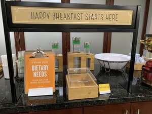 thumbnail: Breakfast area