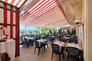 thumbnail: Restaurant
