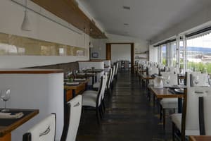 thumbnail: Breakfast area