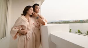 thumbnail: Balcony view