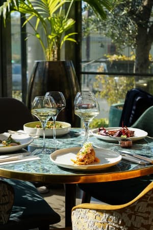 thumbnail: Restaurant