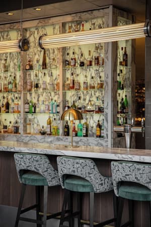 thumbnail: Bar (on property)