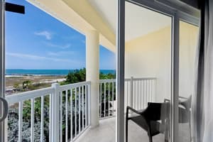 thumbnail: Exterior