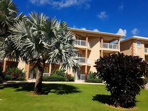 thumbnail: Exterior