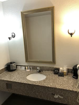 thumbnail: Bathroom sink