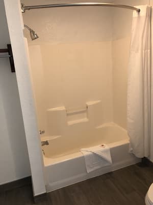 thumbnail: Bathroom shower