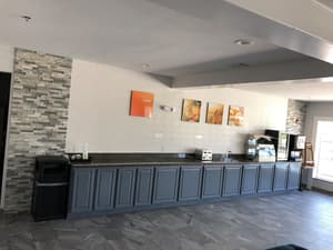 thumbnail: Breakfast area