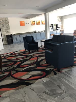 thumbnail: Breakfast area