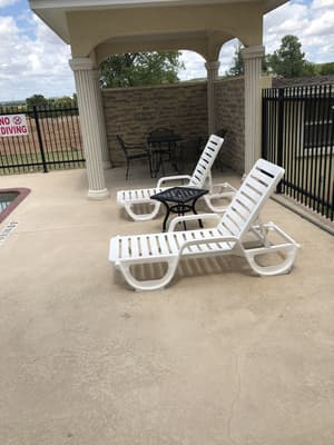 thumbnail: Outdoor pool