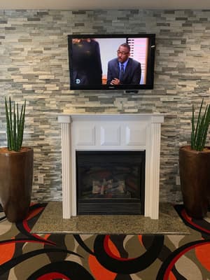 thumbnail: Lobby sitting area