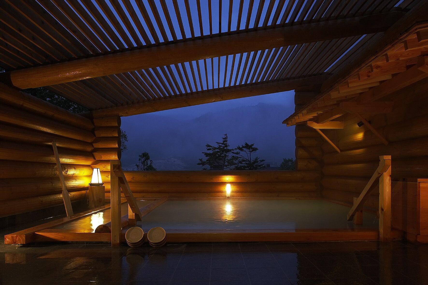 Swimming pool-spa