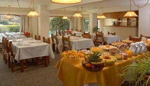 thumbnail: Restaurant