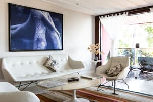 thumbnail: In-room dining