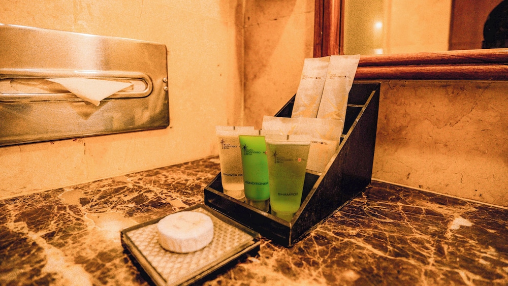 Bathroom amenities