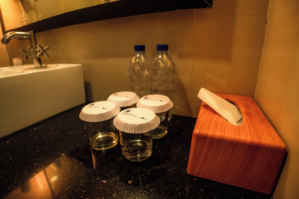 Bathroom amenities