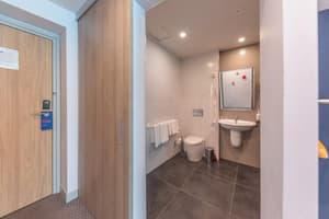 thumbnail: Bathroom