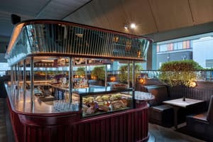 thumbnail: Restaurant