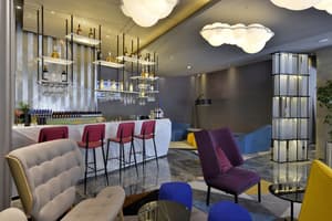 thumbnail: Bar (on property)