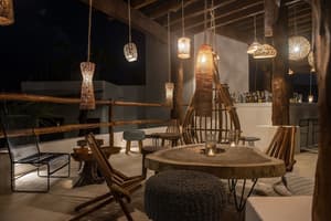 thumbnail: Poolside bar
