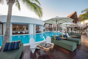 thumbnail: Outdoor pool