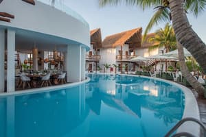 thumbnail: Outdoor pool