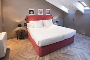 thumbnail: Room