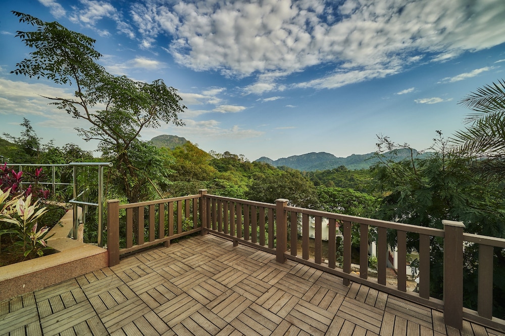 Sundeck