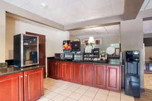 thumbnail: Breakfast area