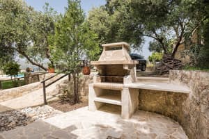 thumbnail: BBQ/picnic area