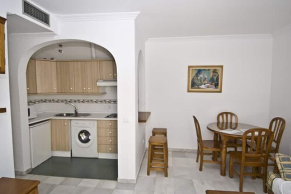 Restaurant-cafeteria