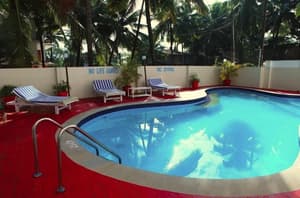 thumbnail: Outdoor pool
