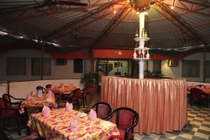 thumbnail: Restaurant