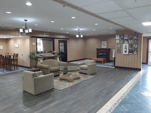 thumbnail: Interior entrance