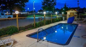thumbnail: Outdoor pool