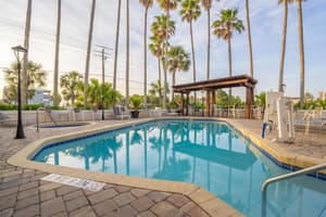 thumbnail: Outdoor pool