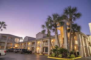 thumbnail: Exterior