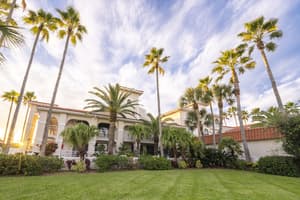 thumbnail: Exterior