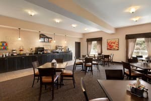 thumbnail: Dining
