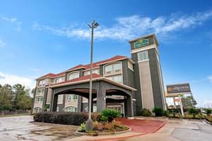 thumbnail: On-Site,Outdoor/Exterior,Day,Exterior View of Building