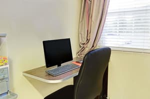 thumbnail: Business center