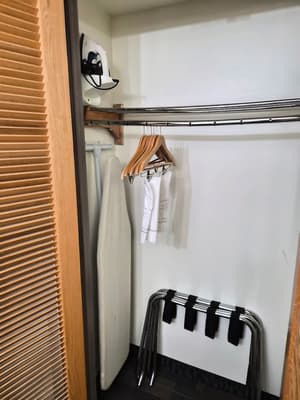 thumbnail: Iron/ironing board