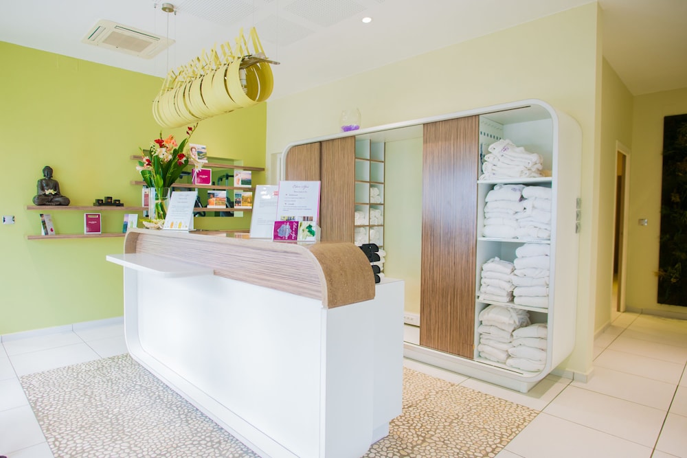 Spa reception