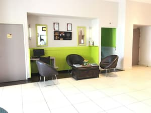 thumbnail: Bar (on property)