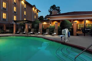 thumbnail: Pool