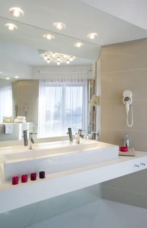 thumbnail: Bathroom