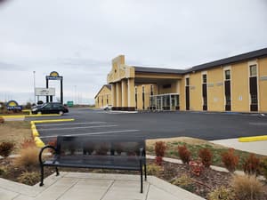 thumbnail: Exterior