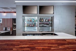 thumbnail: Bar (on property)