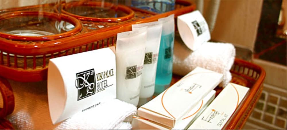 Bathroom amenities