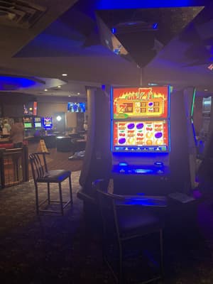 thumbnail: Lounge